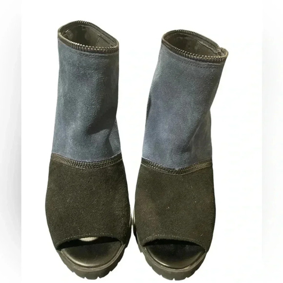 Katy Perry Shoes - Picture 2 of 4